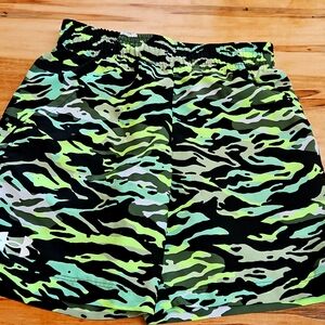 Under Armour Boys Shorts Size XS Neon Camo Green Black